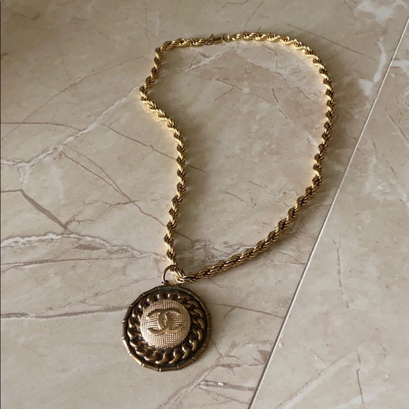 CHANEL Jewelry - Vintage Chanel Necklace